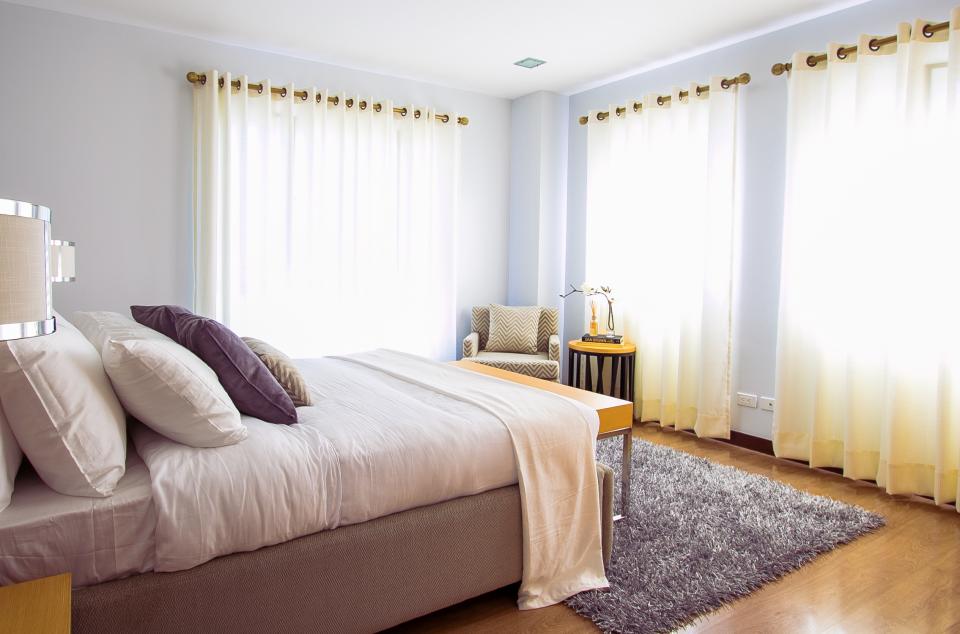 The Crown Bedroom Set
